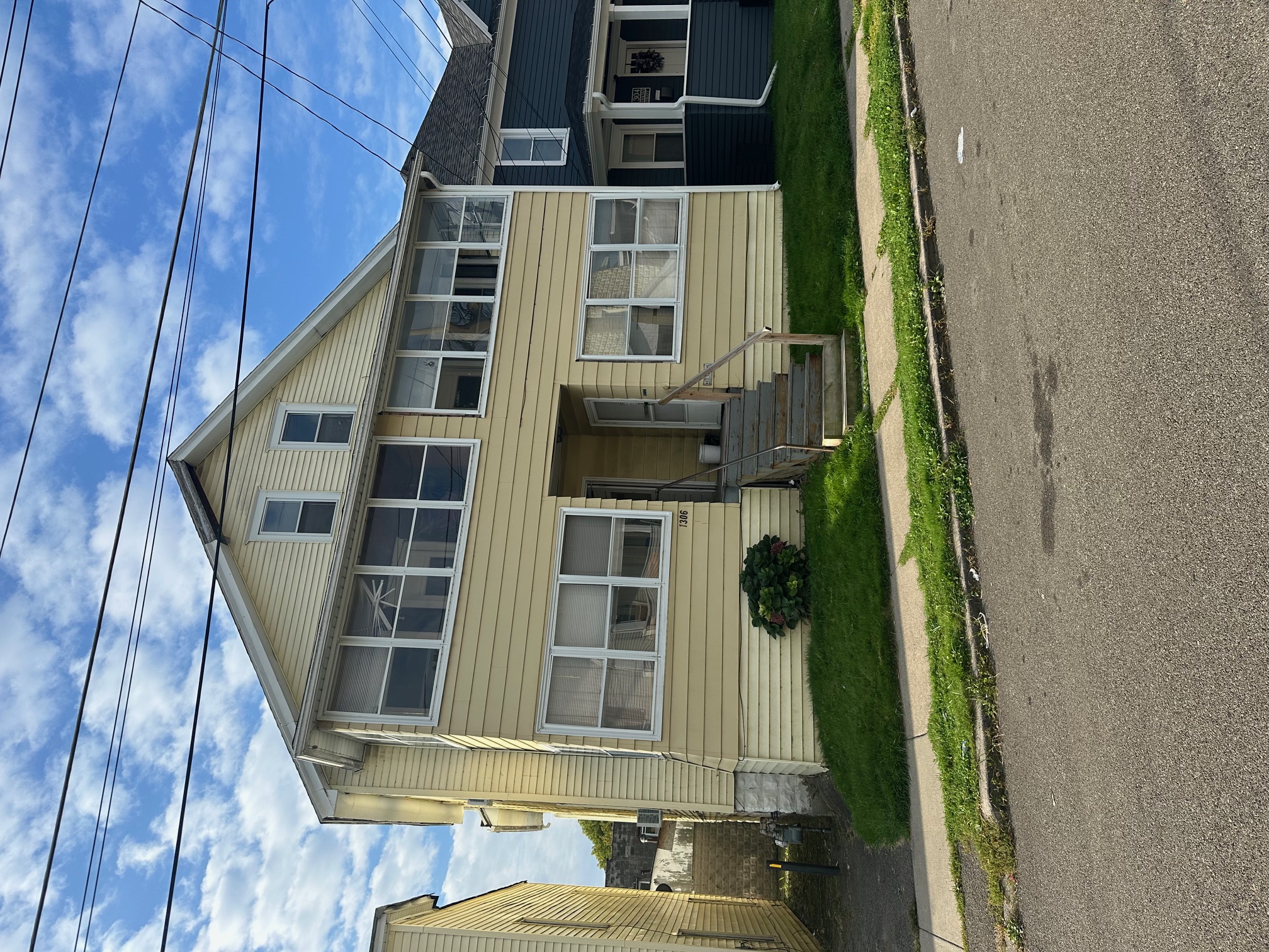 1306 Jenkins Street - 4