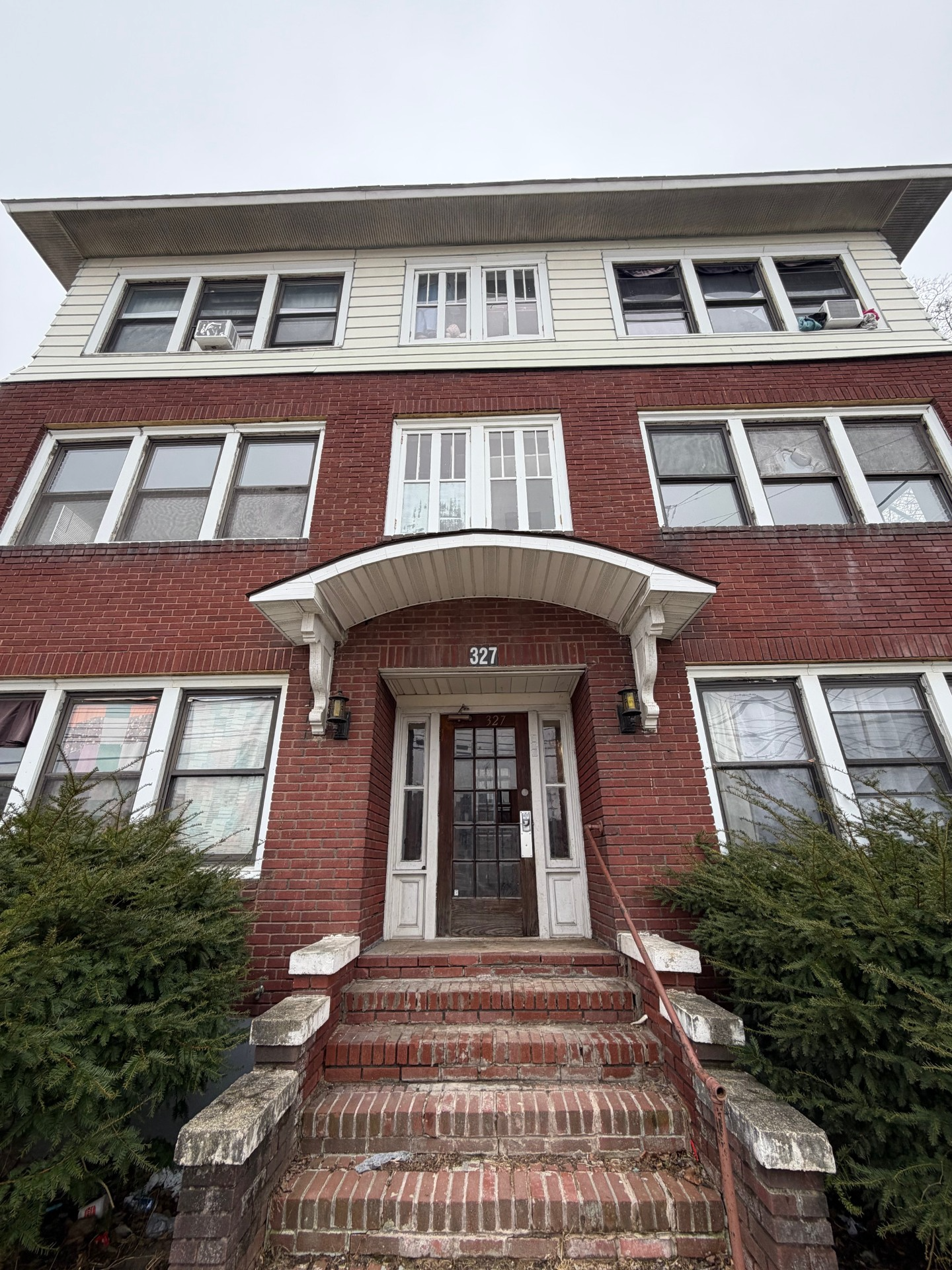 327 Main Street - 10