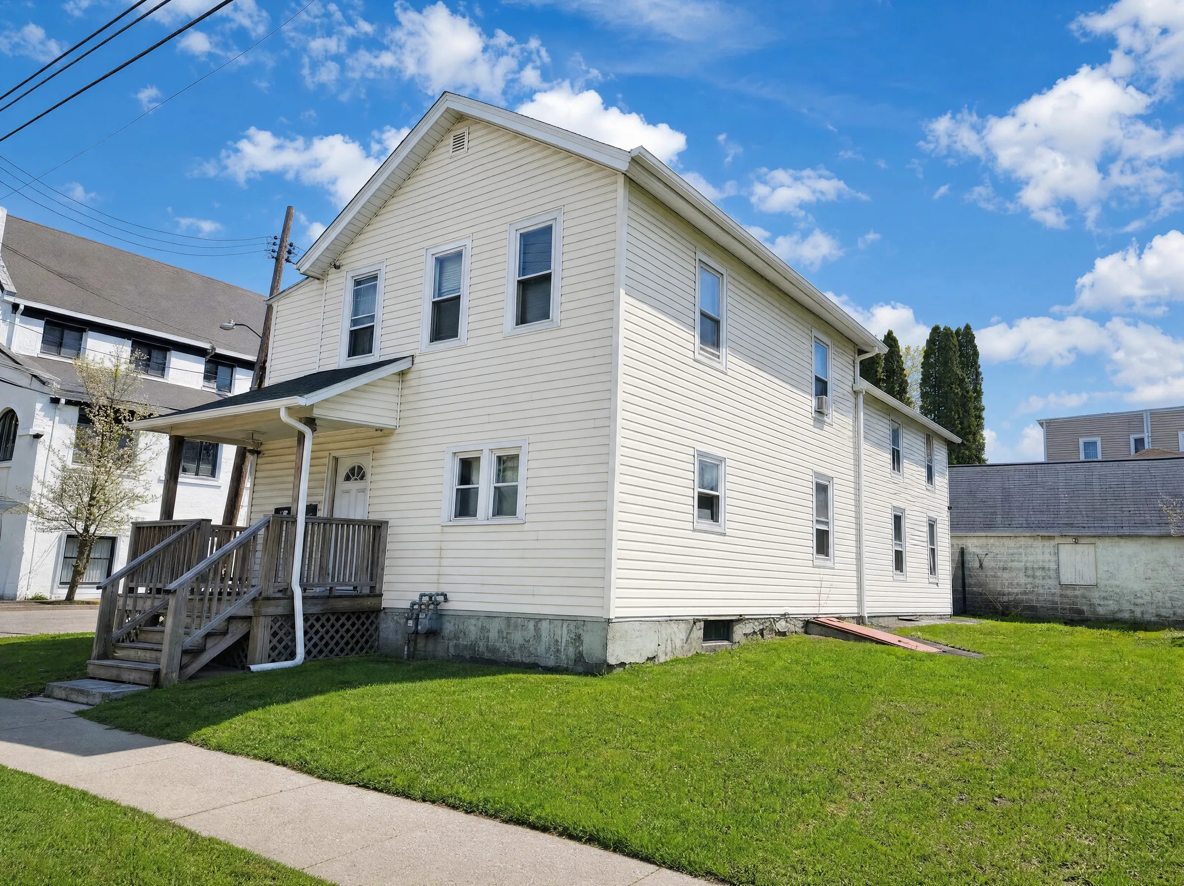Property main image