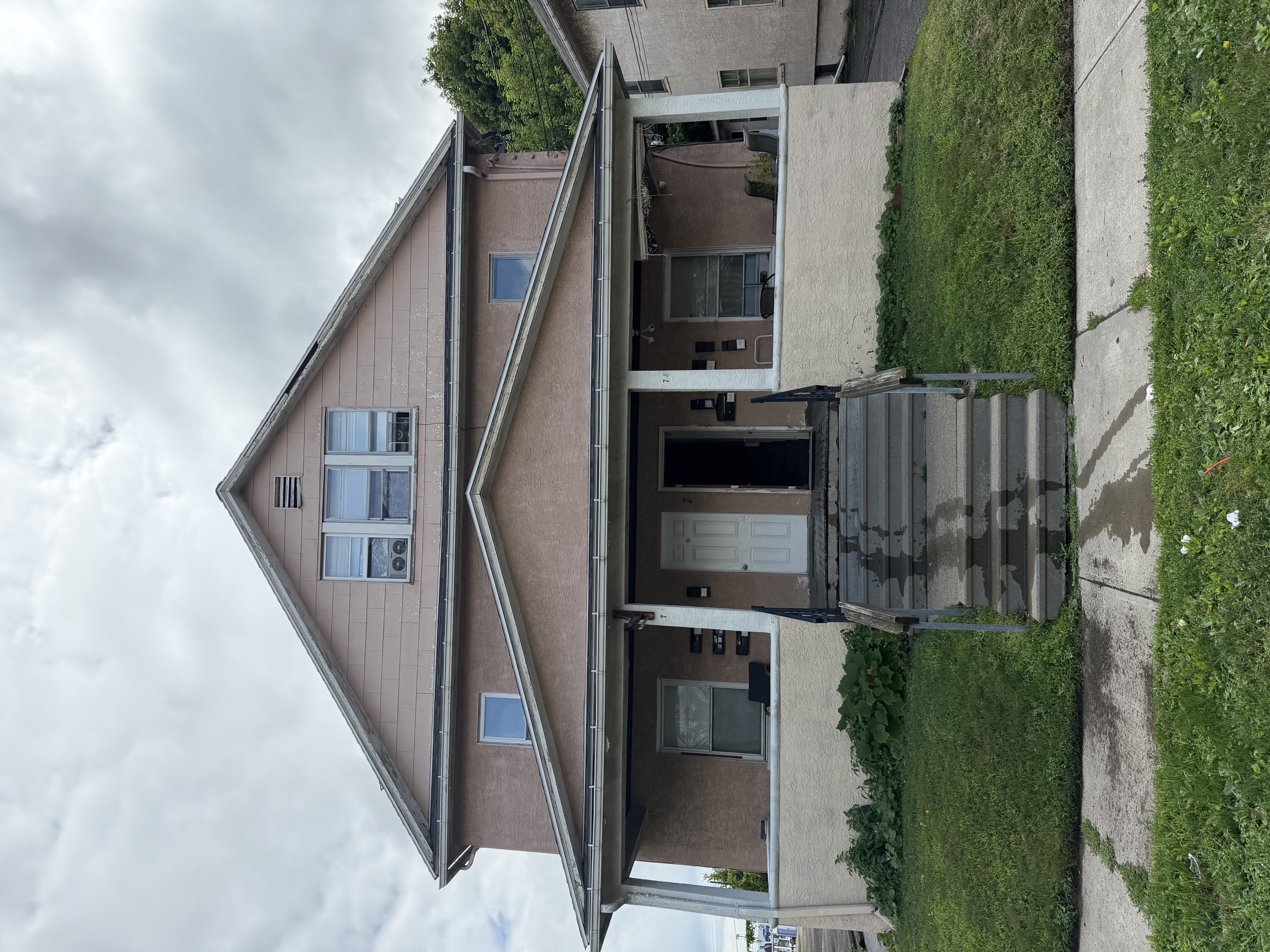 7 Adams Avenue - 2R